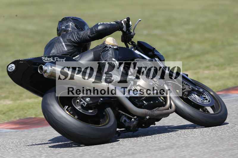 /44 09.08.2025 Plüss Moto Sport ADR/Freies Fahren/backside